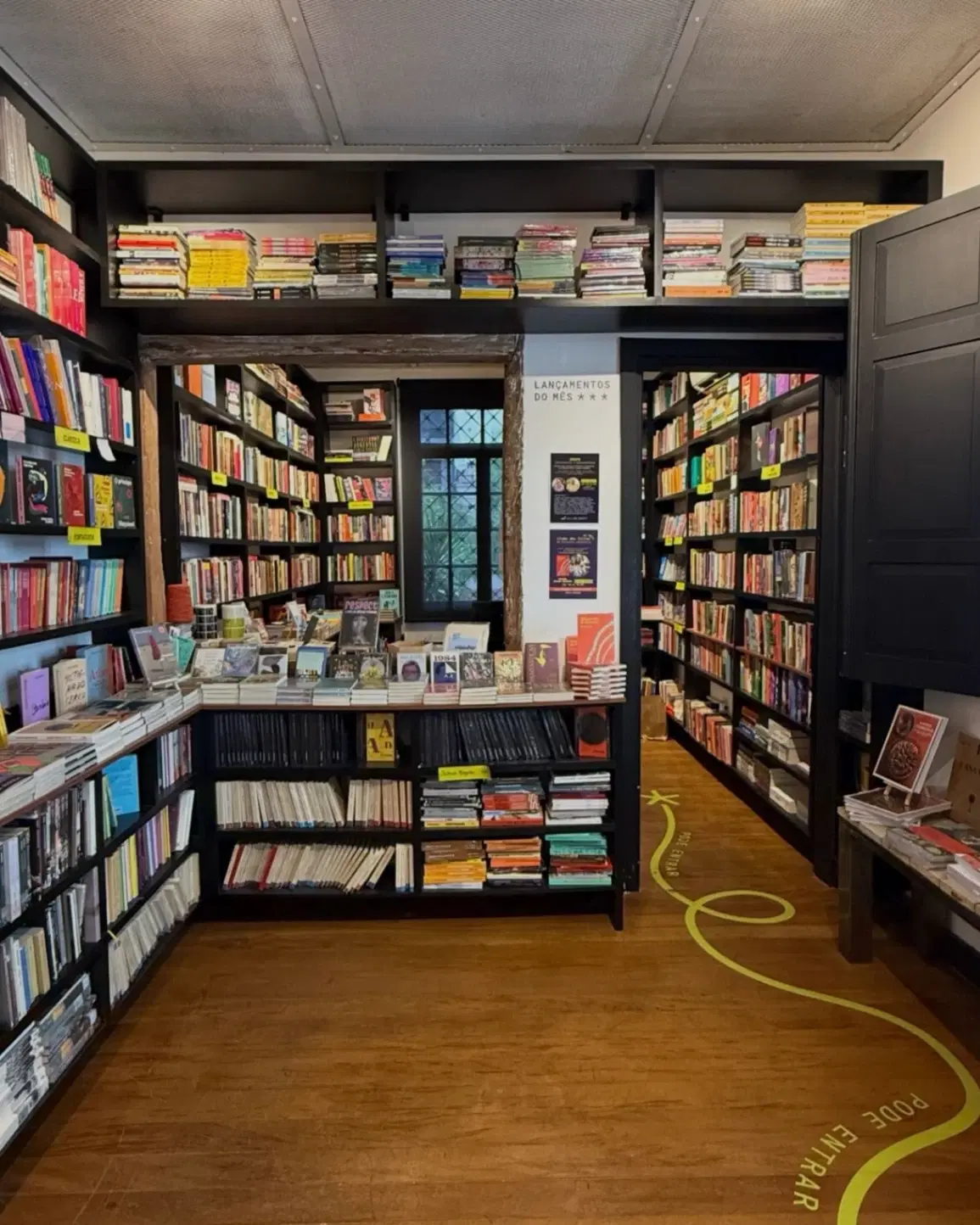 Livraria Candeeiro - Foto 2
